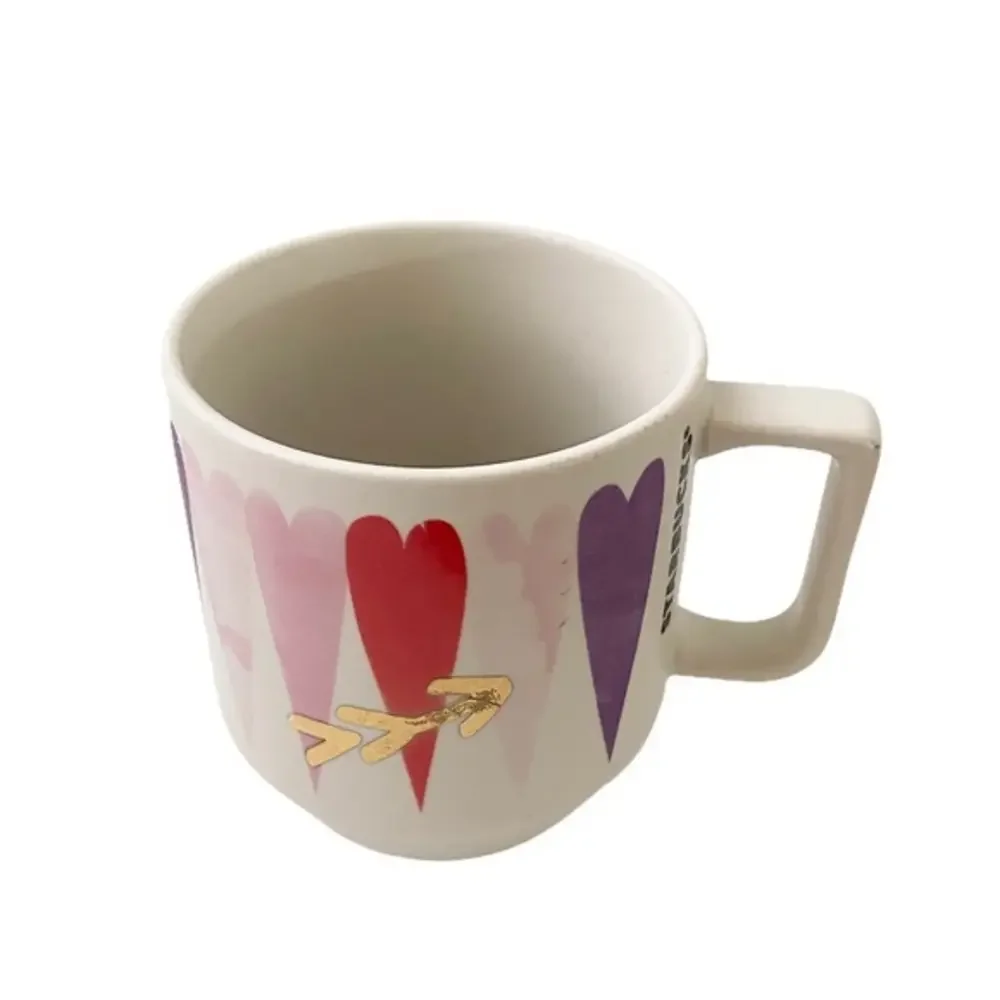 Starbucks Coffee 2016 Valentine’s Day Painted Hearts Mug‎